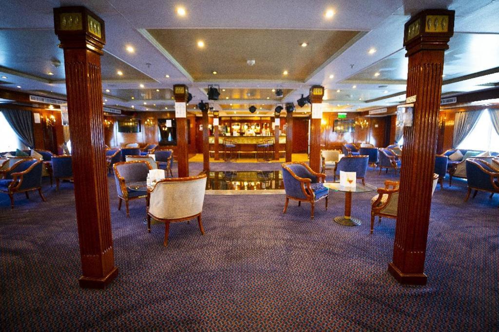 Bule Shadow III Hotel Nagaa Al Fuqani Bagian luar foto