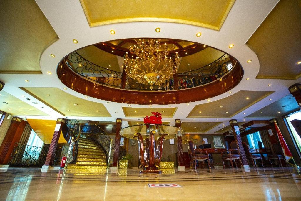 Bule Shadow III Hotel Nagaa Al Fuqani Bagian luar foto